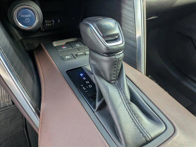 Used 2021 Toyota Venza XLE w/ Softex Package AWD/4WD image 11