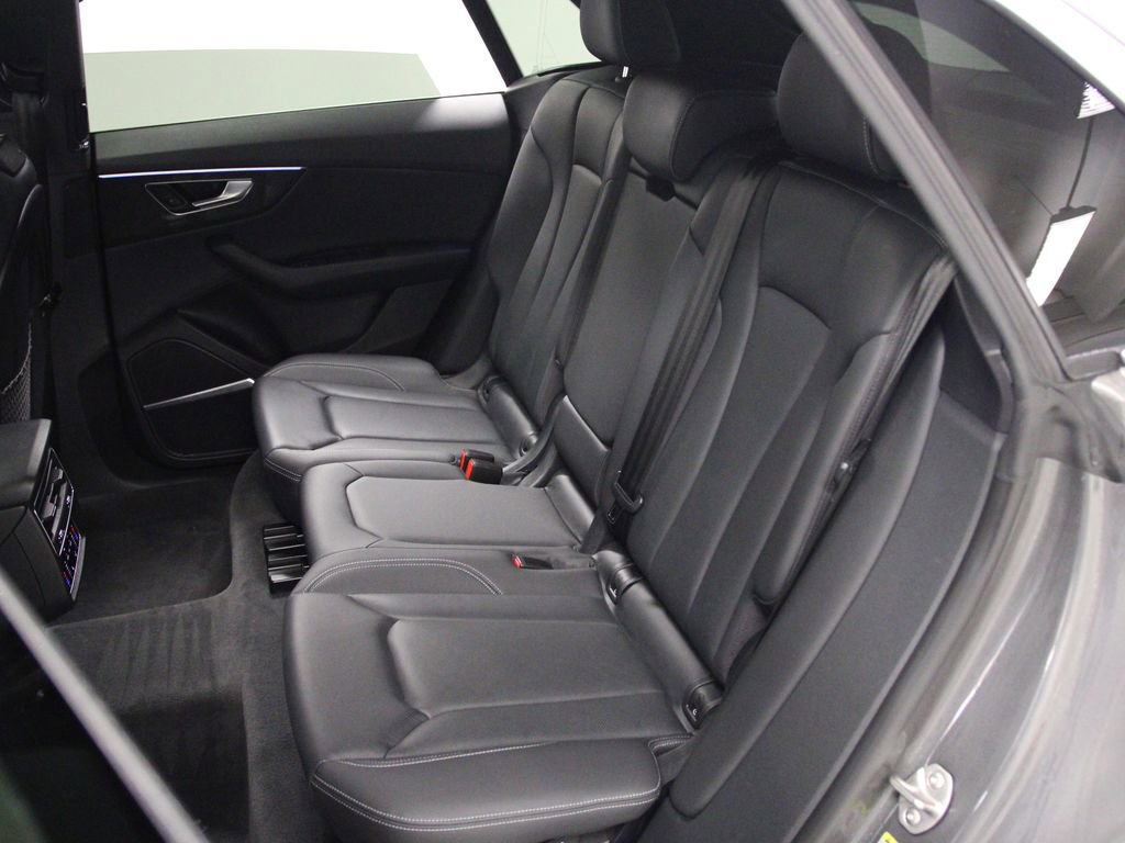 Used 2019 Audi Q8 Premium Plus w/ Premium Plus image 20