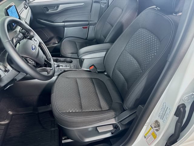 New 2026 Ford Escape Active w/ Cold Weather Package AWD/4WD image 9