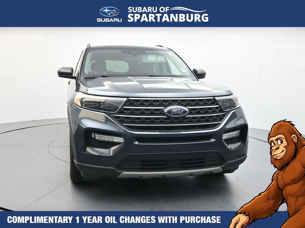 Used 2023 Ford Explorer XLT w/ Equipment Group 202A AWD/4WD image 2