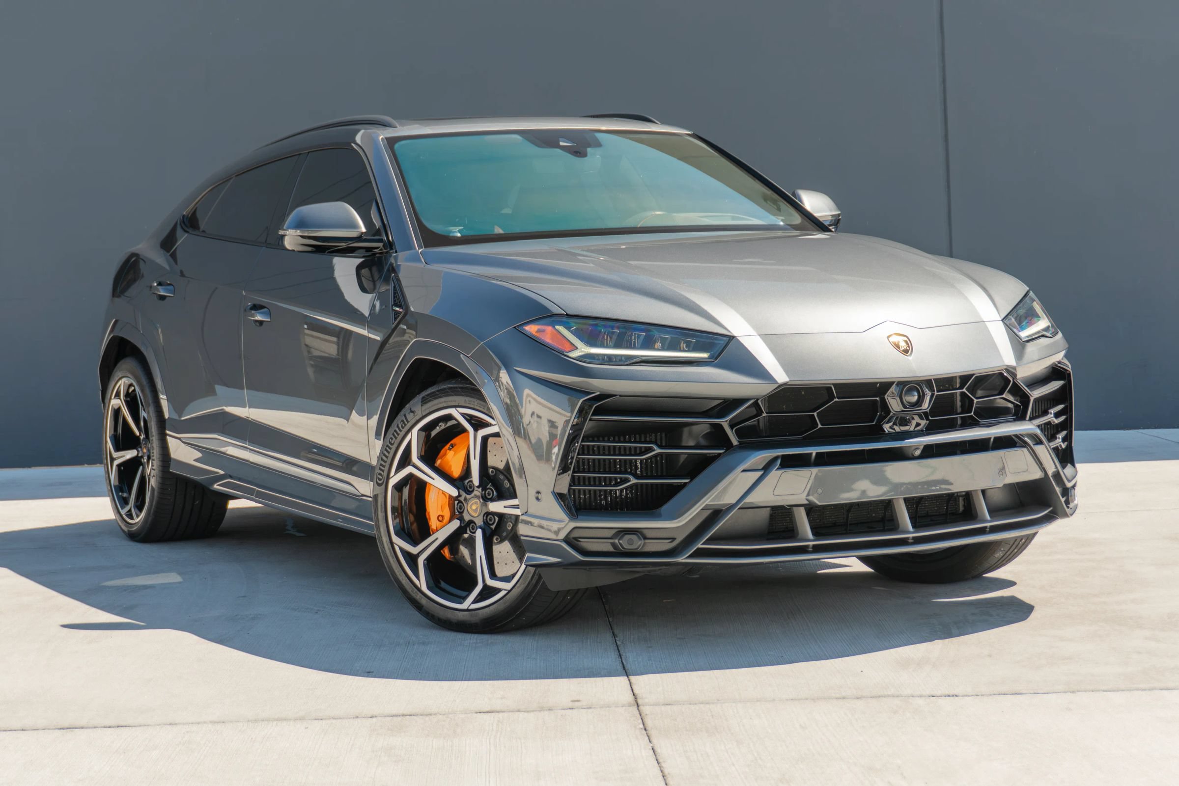 Used 2019 Lamborghini Urus AWD/4WD image 5