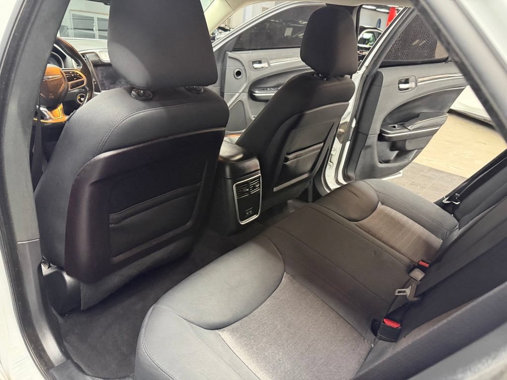 Used 2019 Chrysler 300 Touring w/ Sport Appearance Package RWD image 40