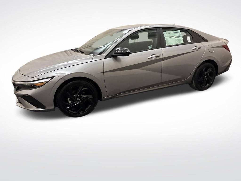 Certified 2026 Hyundai Elantra Sport FWD image 9