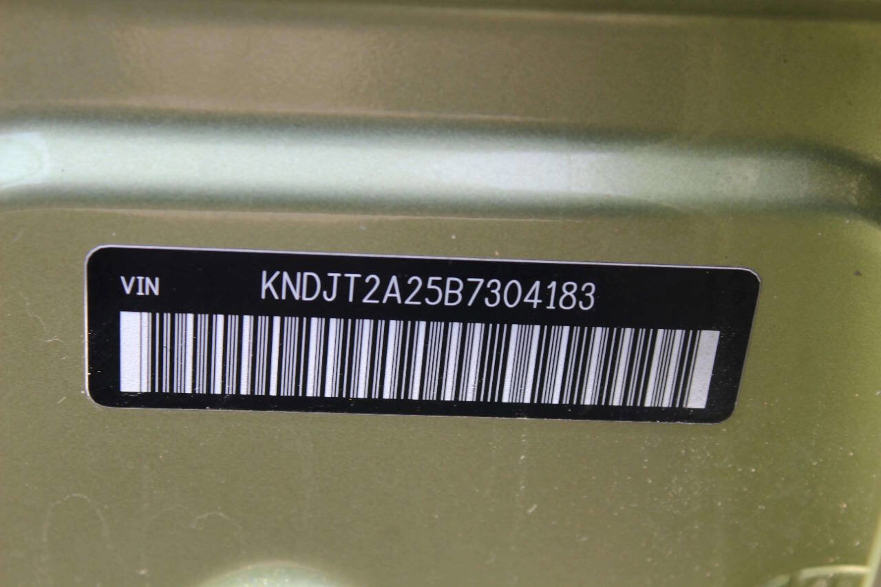 Used 2011 Kia Soul + image 8