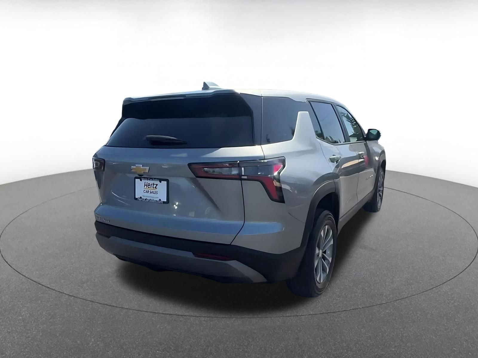 Used 2025 Chevrolet Equinox LT FWD image 14