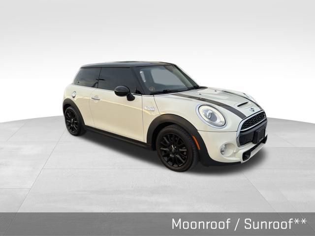 Used 2015 MINI Cooper S image 2
