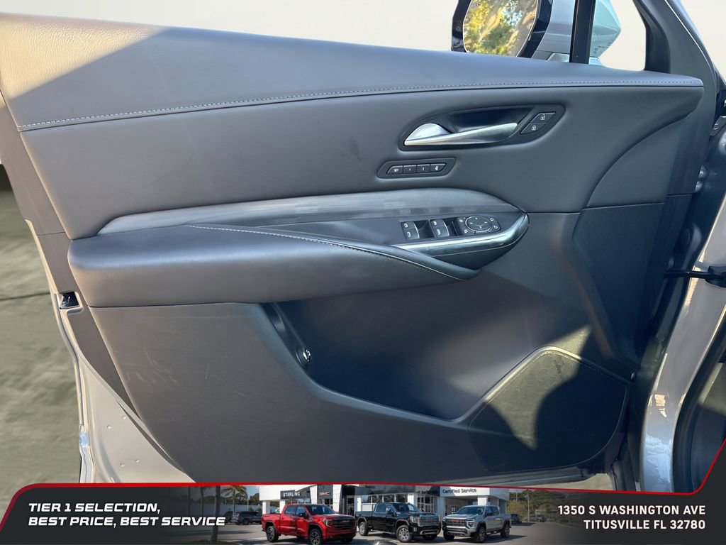 Used 2024 Cadillac XT4 Premium Luxury image 9