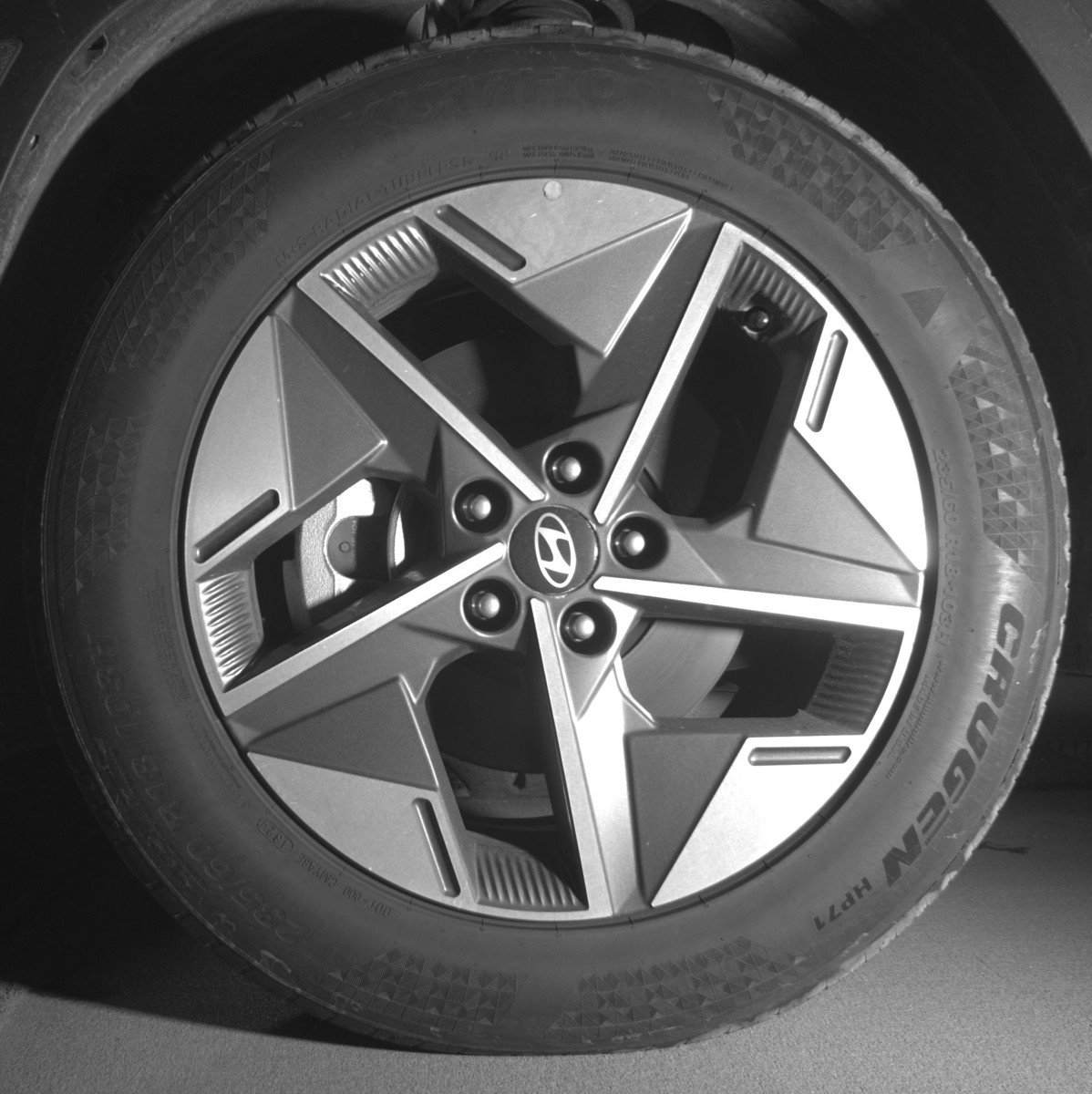 Used 2025 Hyundai Tucson SEL FWD image 12