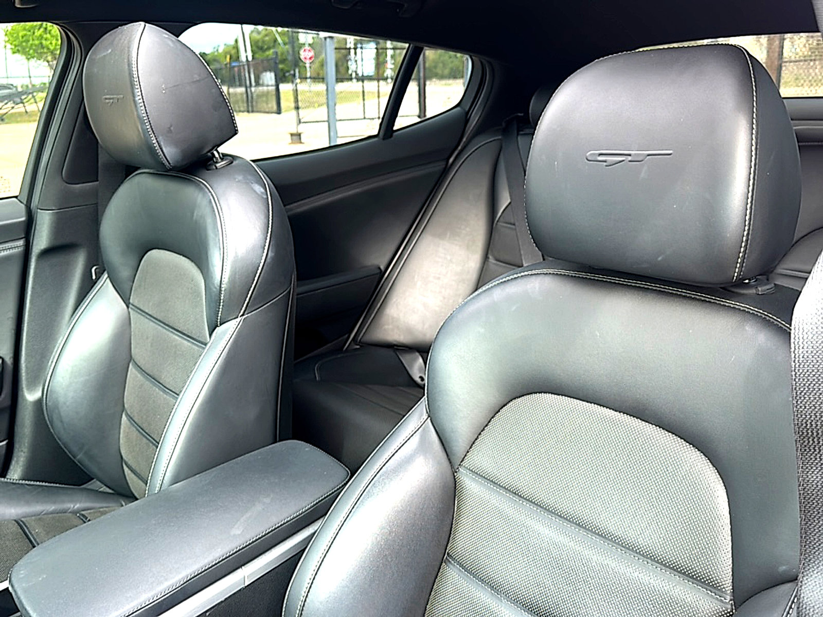 Used 2018 Kia Stinger GT2 image 14