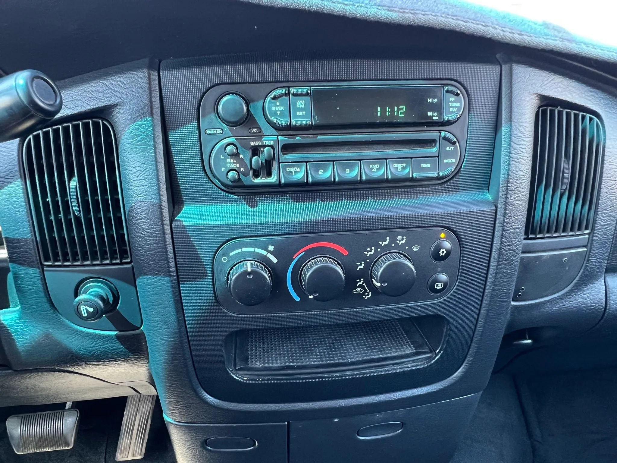 Used 2004 Dodge Ram 3500 Truck SLT w/ Trailer Tow Group AWD/4WD image 30