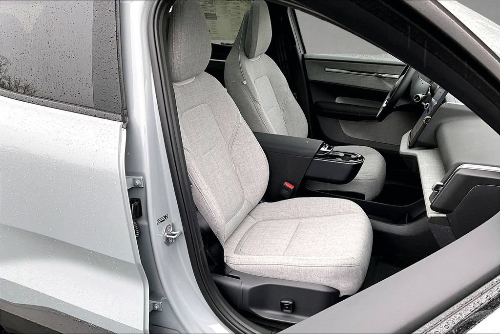 New 2026 Volvo EX30 Ultra w/ Climate Package AWD/4WD image 9