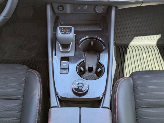 Used 2025 Nissan Rogue SV image 21