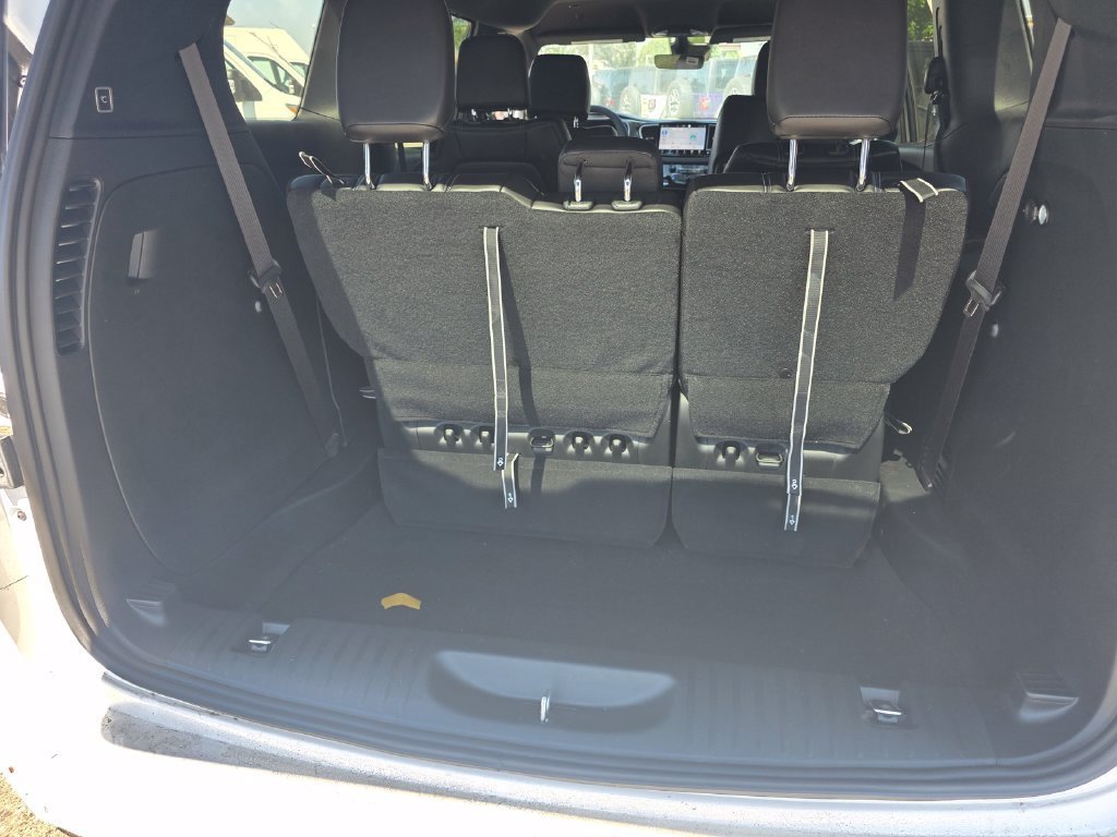 New 2026 Chrysler Voyager LX FWD image 11