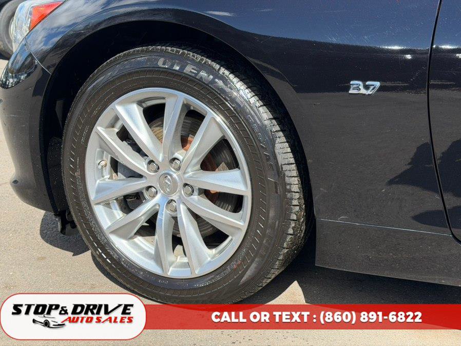 Used 2015 INFINITI Q50 Premium w/ Navigation Package AWD/4WD image 9