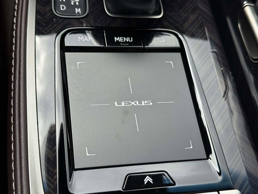 Used 2020 Lexus LS 500 w/ Interior Upgrade Package RWD image 27