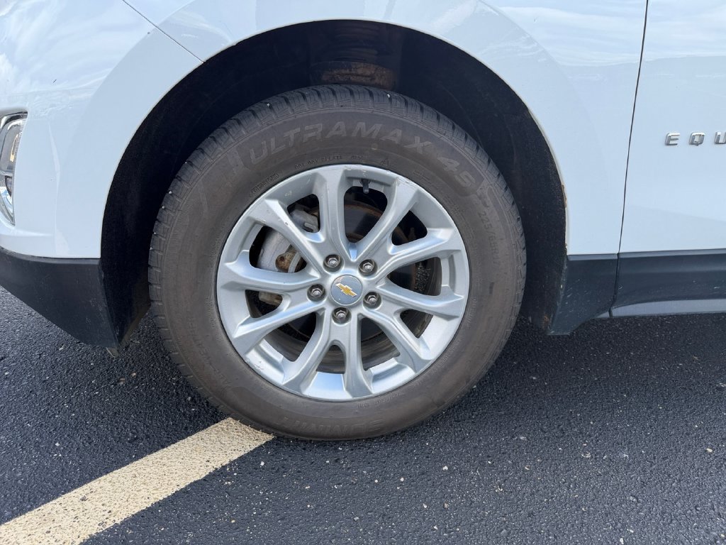 Used 2019 Chevrolet Equinox LT w/ Driver Convenience Package AWD/4WD image 11