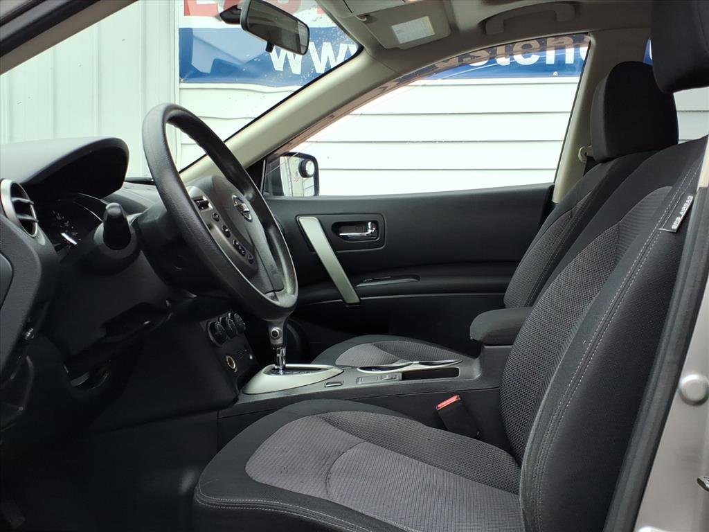 Used 2012 Nissan Rogue SV w/ Premium Pkg image 8