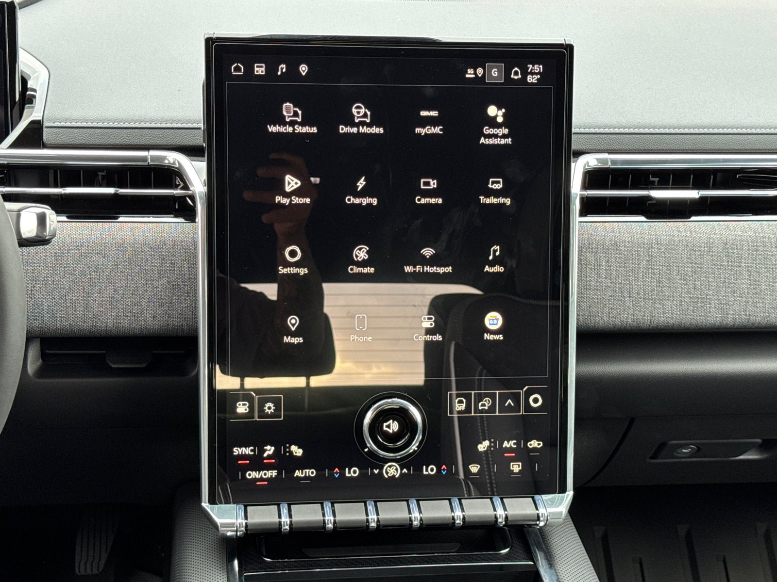 Used 2026 GMC Sierra EV Elevation AWD/4WD image 23