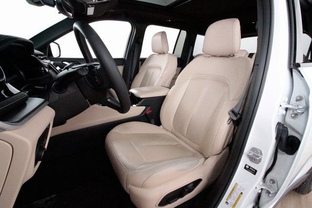 Used 2022 Jeep Grand Cherokee Limited 4xe image 23