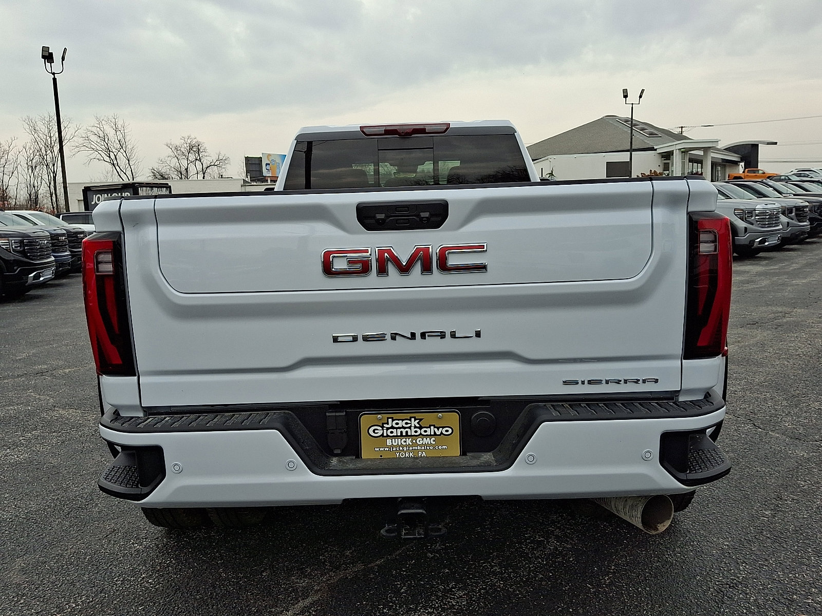 New 2026 GMC Sierra 3500 Denali w/ Denali Reserve Package image 7
