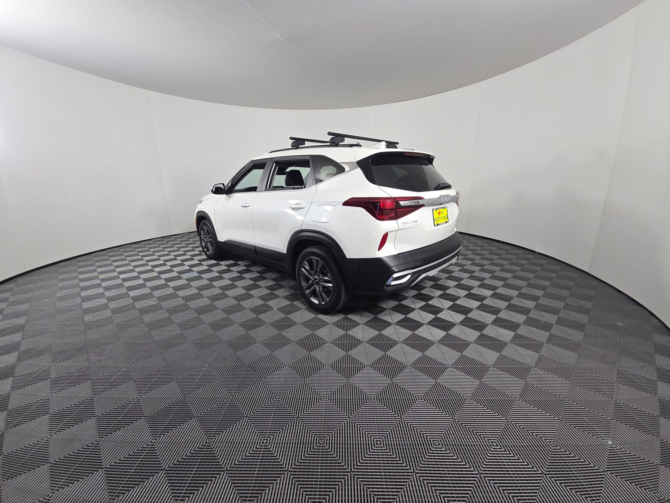 Used 2023 Kia Seltos S image 30