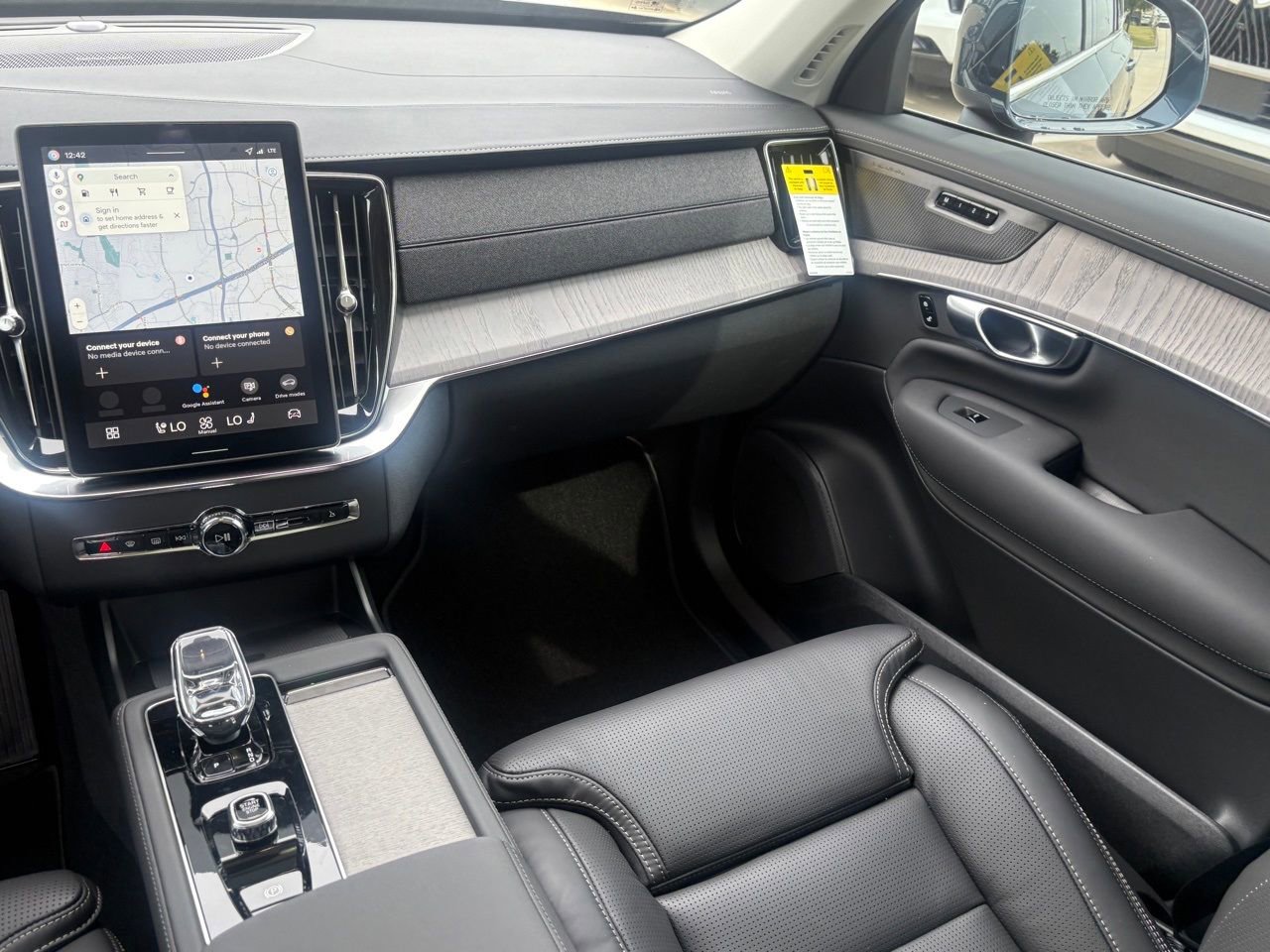 New 2026 Volvo XC90 B6 Ultra w/ Protection Package Premier image 13