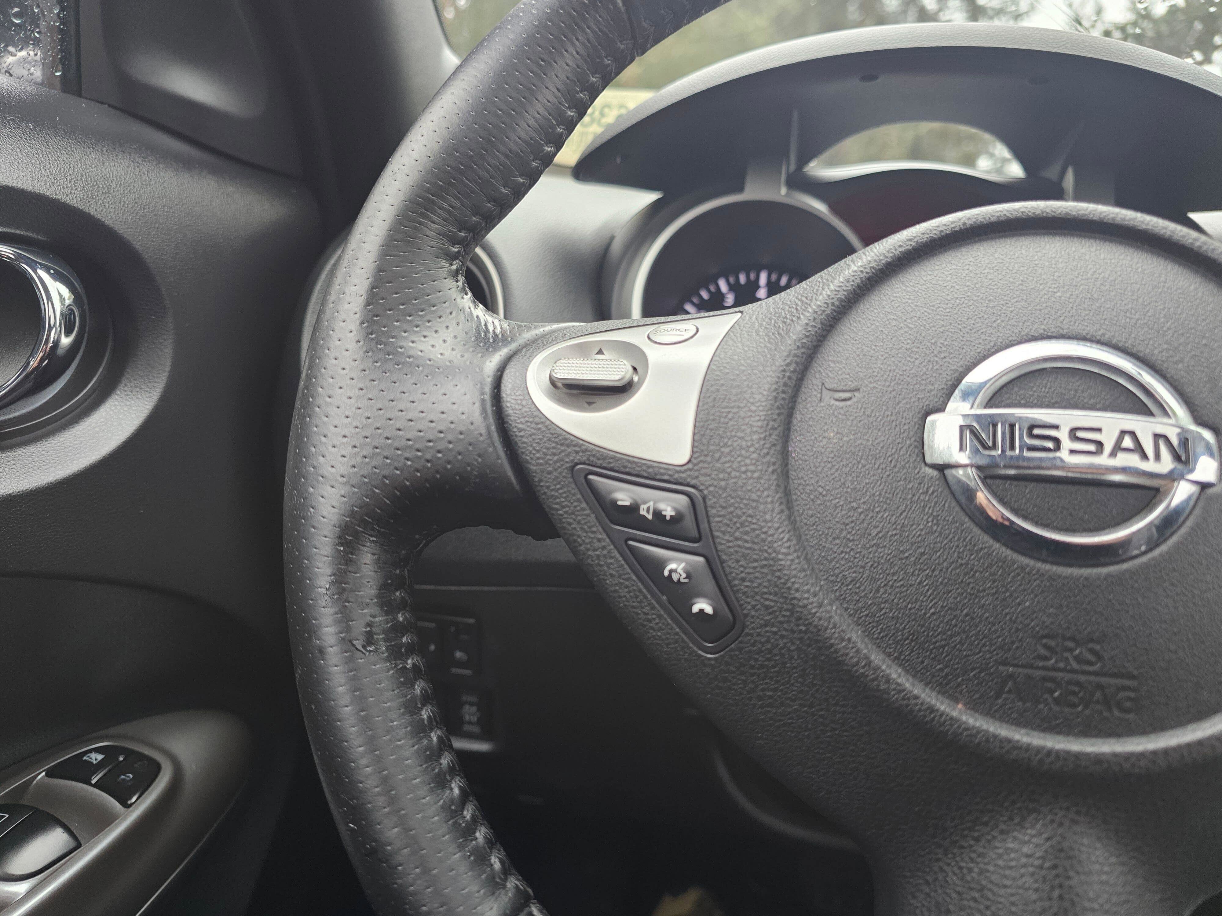 Used 2012 Nissan Juke SL AWD/4WD image 32