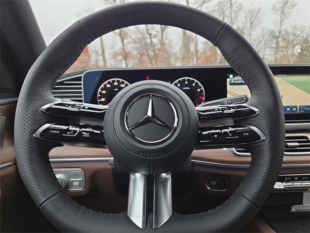 New 2026 Mercedes-Benz GLS 580 4MATIC image 19
