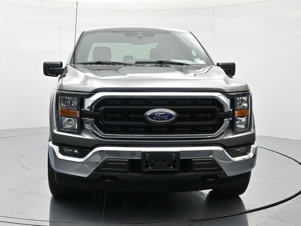 Used 2023 Ford F150 XLT image 2