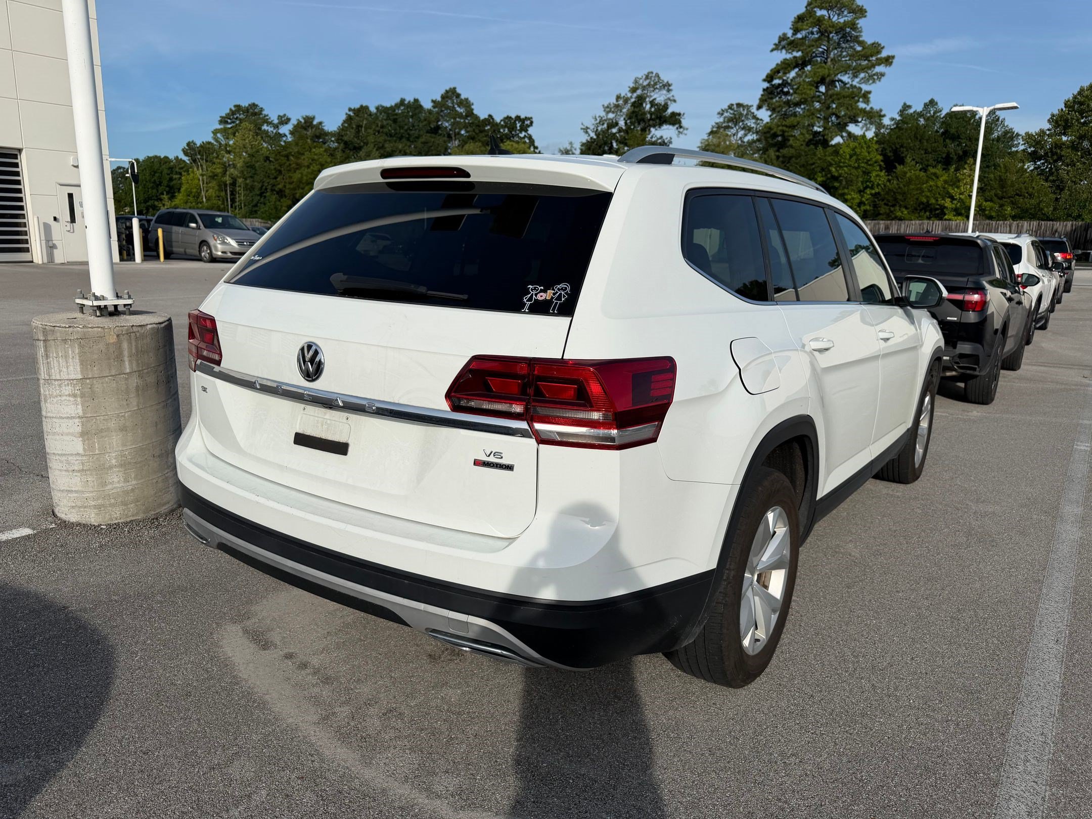 Used 2018 Volkswagen Atlas SE AWD/4WD image 6
