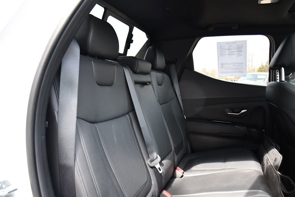 Used 2025 Hyundai Santa Cruz Limited image 18