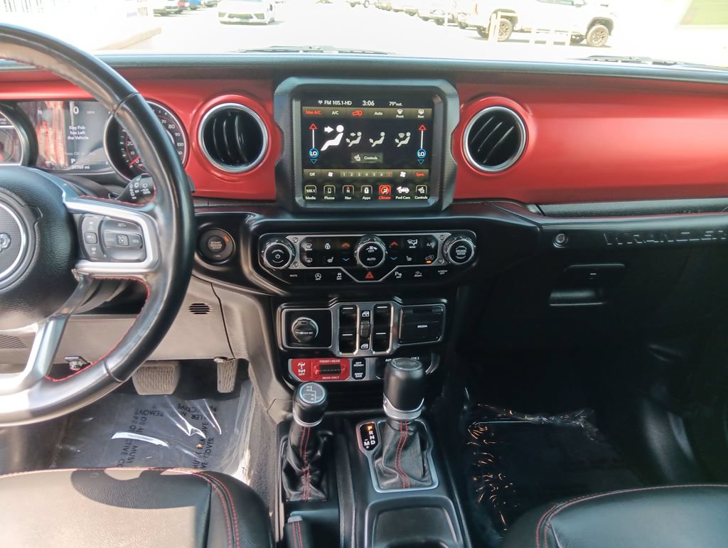 Used 2021 Jeep Wrangler Unlimited Rubicon AWD/4WD image 17