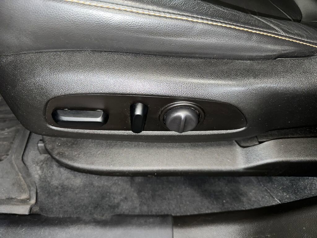 Certified 2021 Chevrolet Traverse LT w/ LT Premium Package image 6