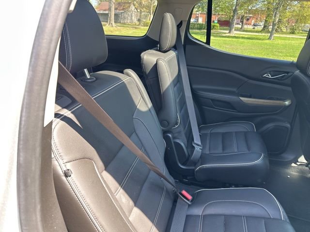 Used 2019 GMC Acadia Denali w/ Technology Package FWD image 24