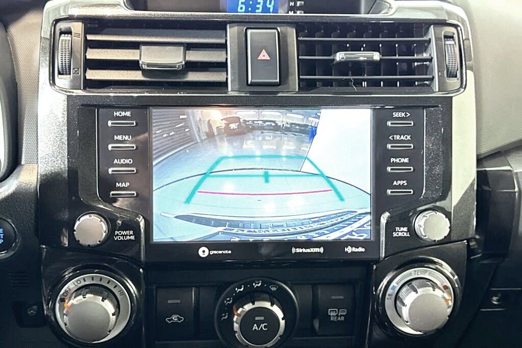 Used 2024 Toyota 4Runner TRD Off-Road Premium image 7