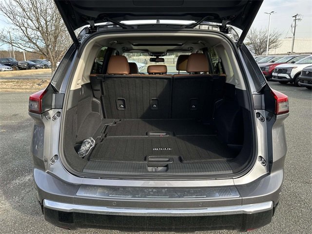 New 2026 Nissan Rogue Platinum image 12