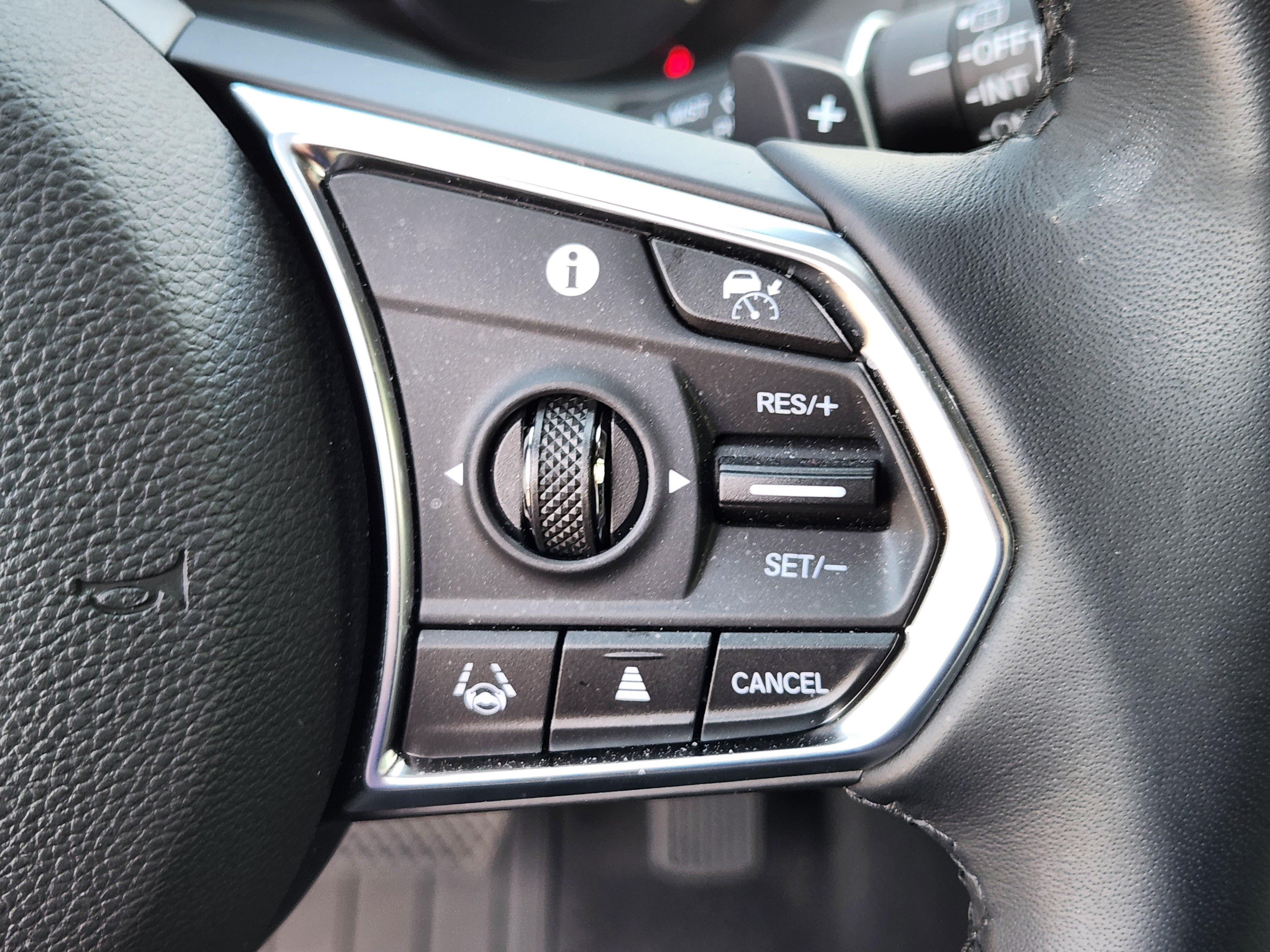Certified 2025 Acura RDX SH-AWD image 24