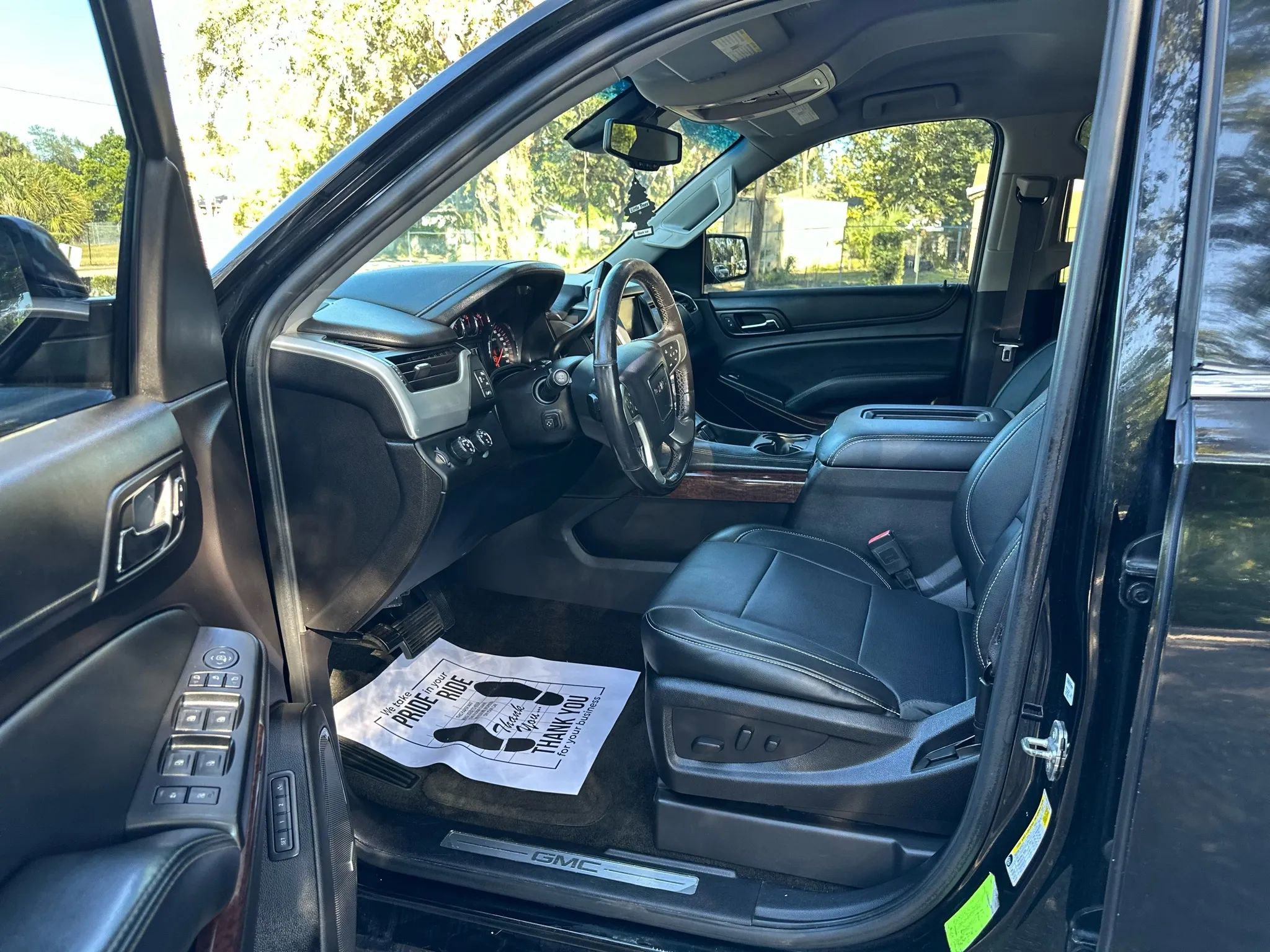 Used 2016 GMC Yukon SLT image 7