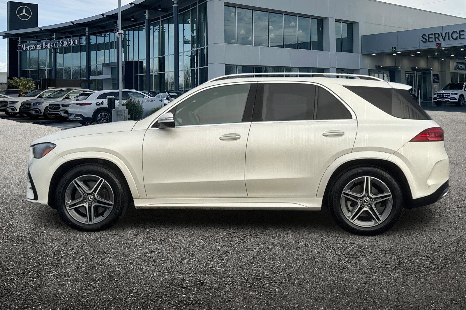 Certified 2024 Mercedes-Benz GLE 450 4MATIC image 7