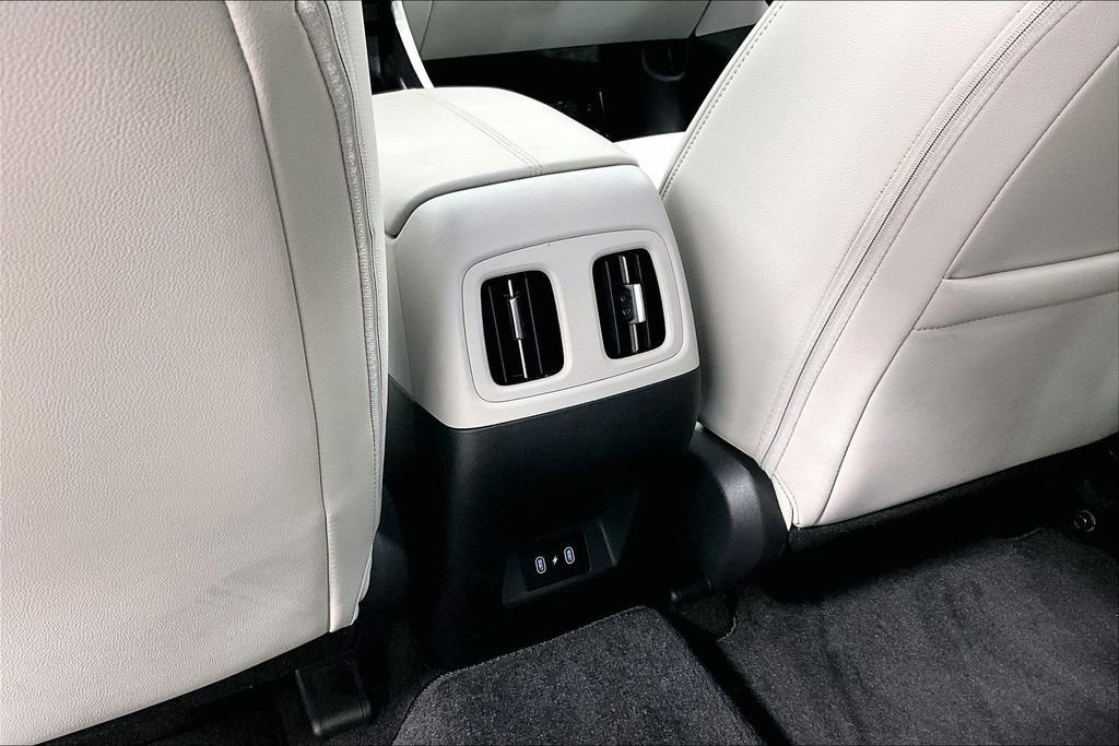 Used 2025 Hyundai Tucson SEL FWD image 30