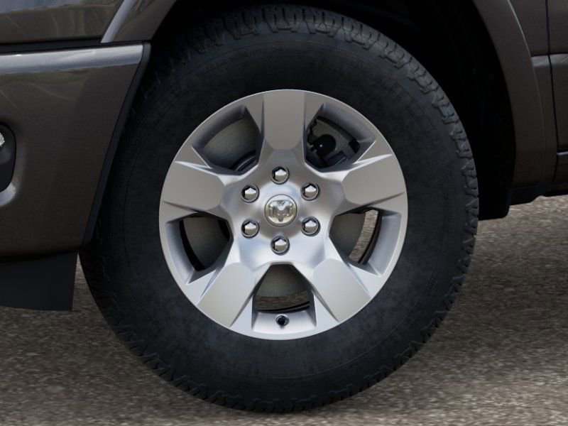 New 2026 RAM 1500 4x4 Crew Cab image 8