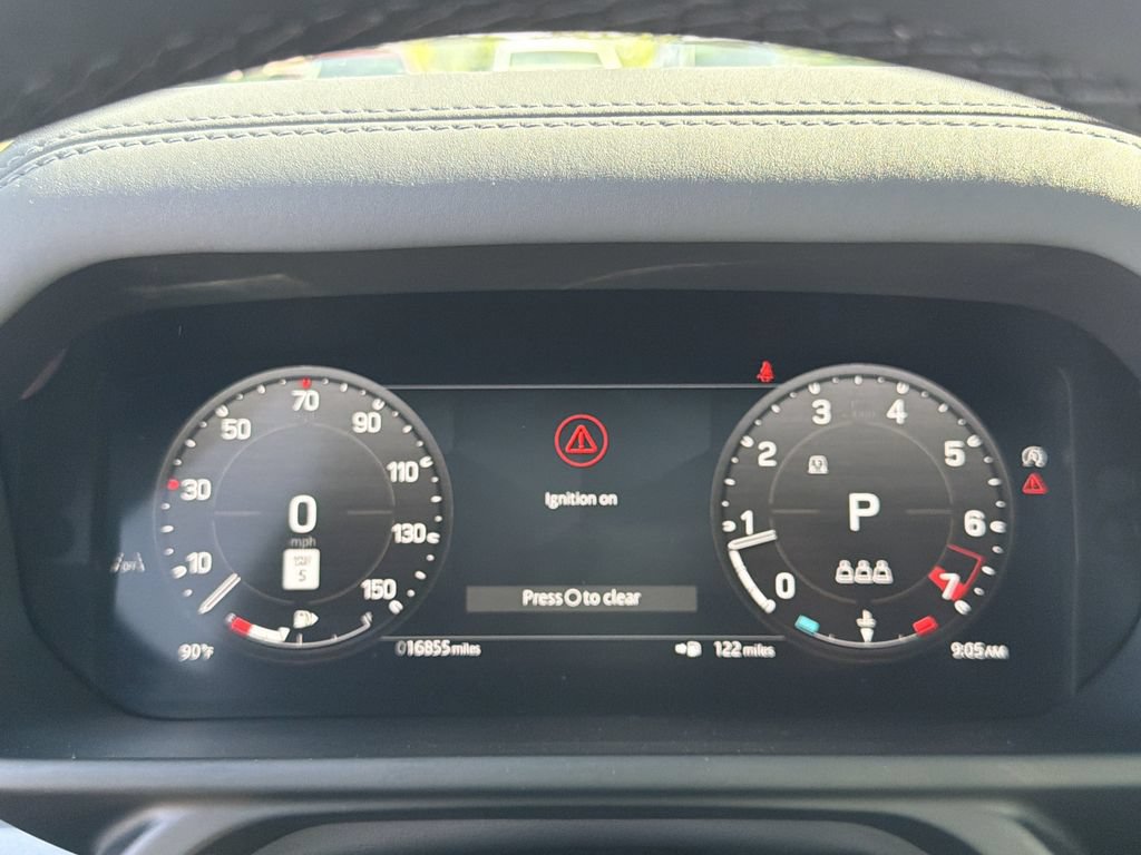 Used 2025 Land Rover Defender 110 V8 AWD/4WD image 24