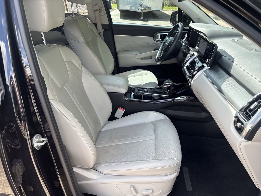 Used 2023 Kia Sorento SX FWD image 29