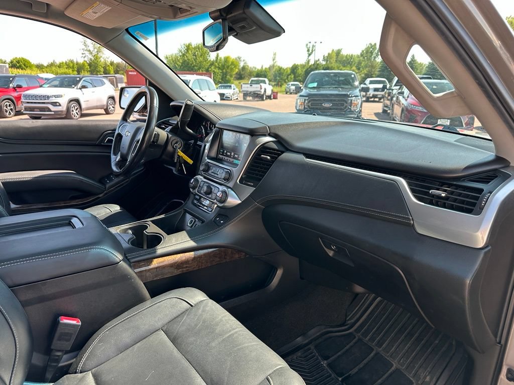 Used 2018 Chevrolet Suburban LT AWD/4WD image 32