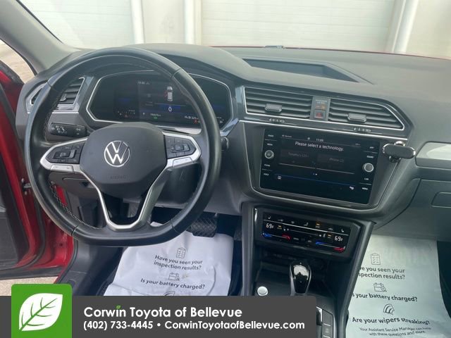 Used 2022 Volkswagen Tiguan SE image 14