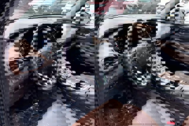 Used 2023 Hyundai Santa Fe Limited AWD/4WD image 14