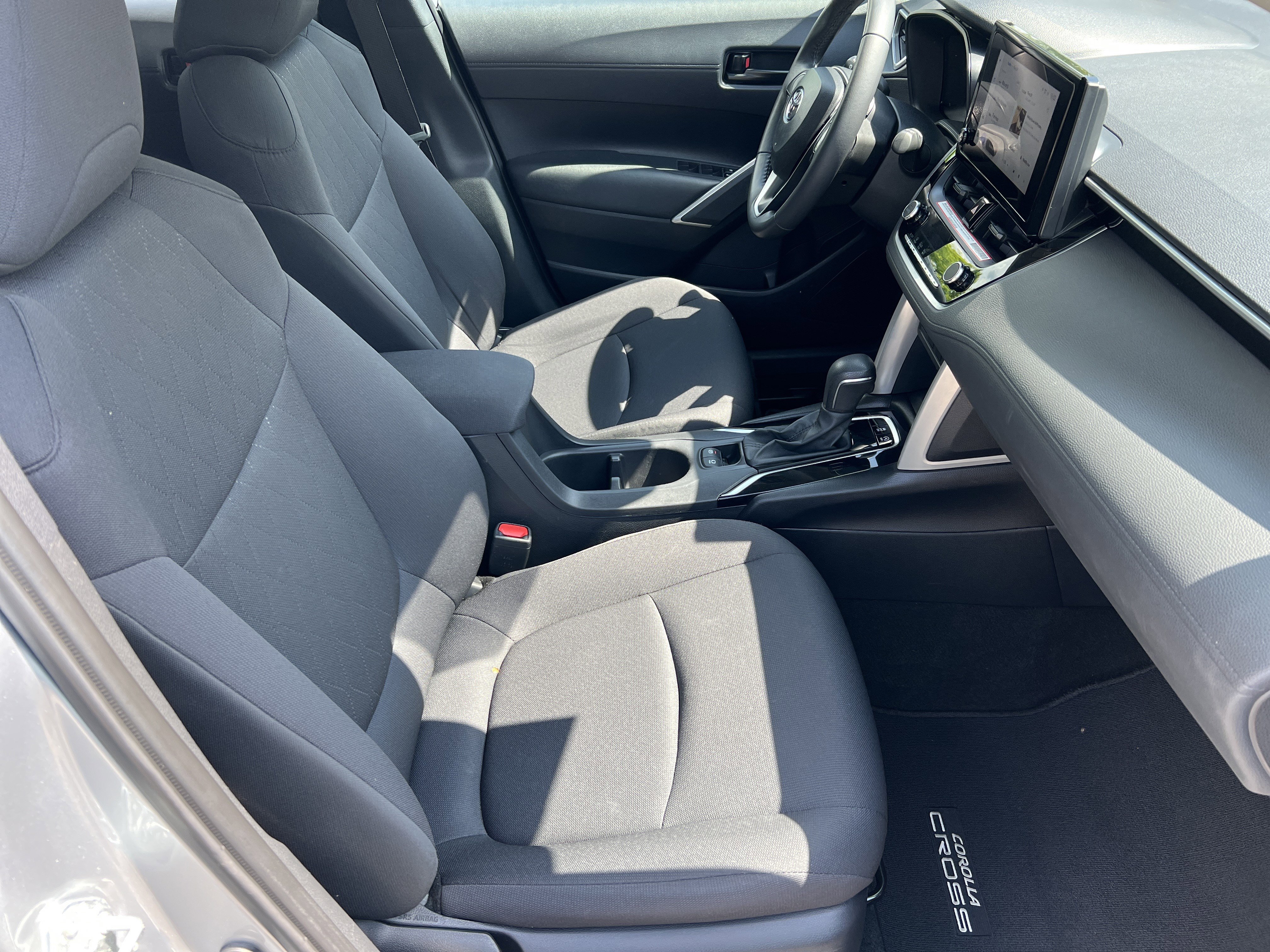 Certified 2024 Toyota Corolla Cross LE FWD image 24