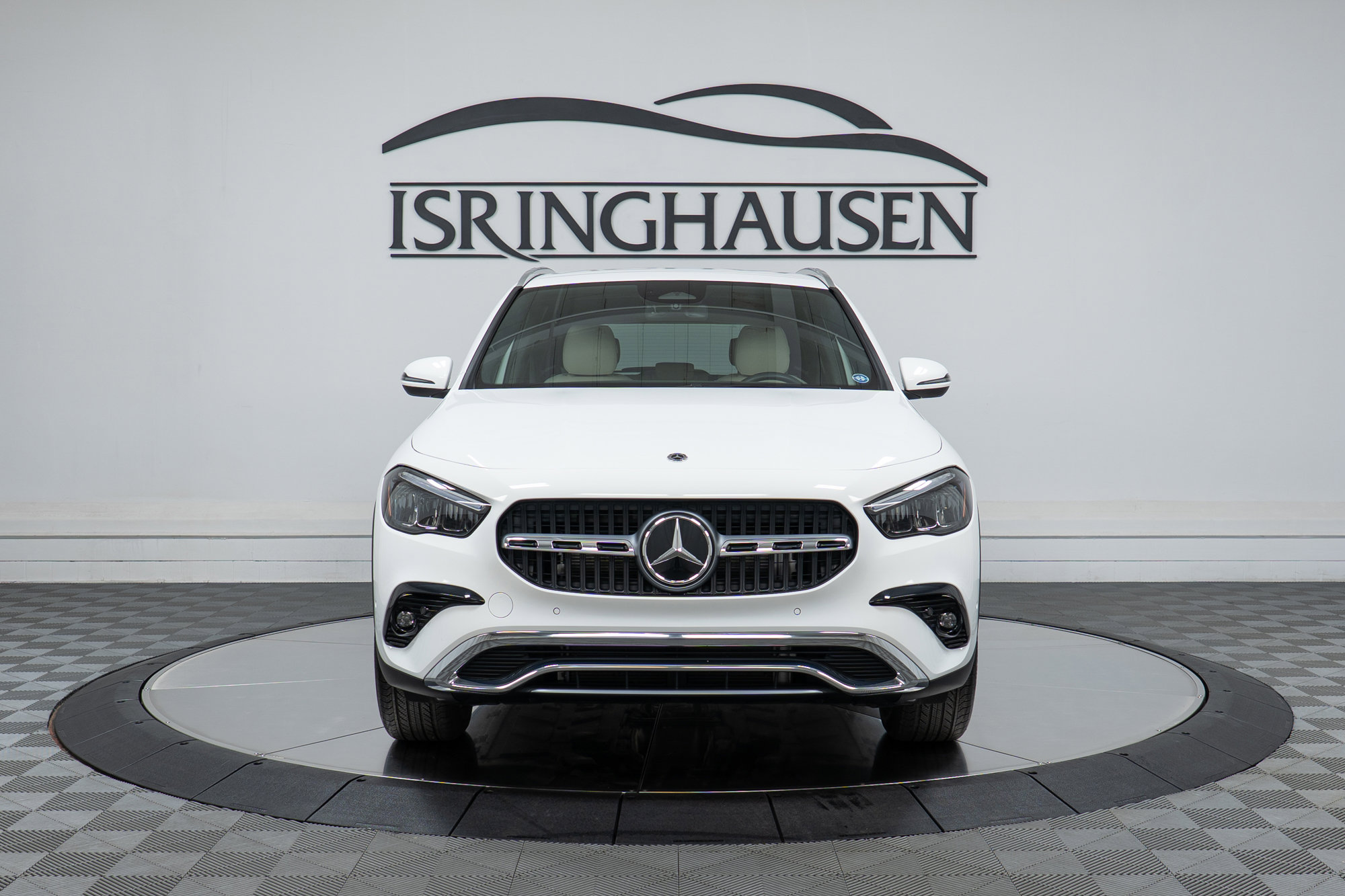 Used 2025 Mercedes-Benz GLA 250 4MATIC image 2