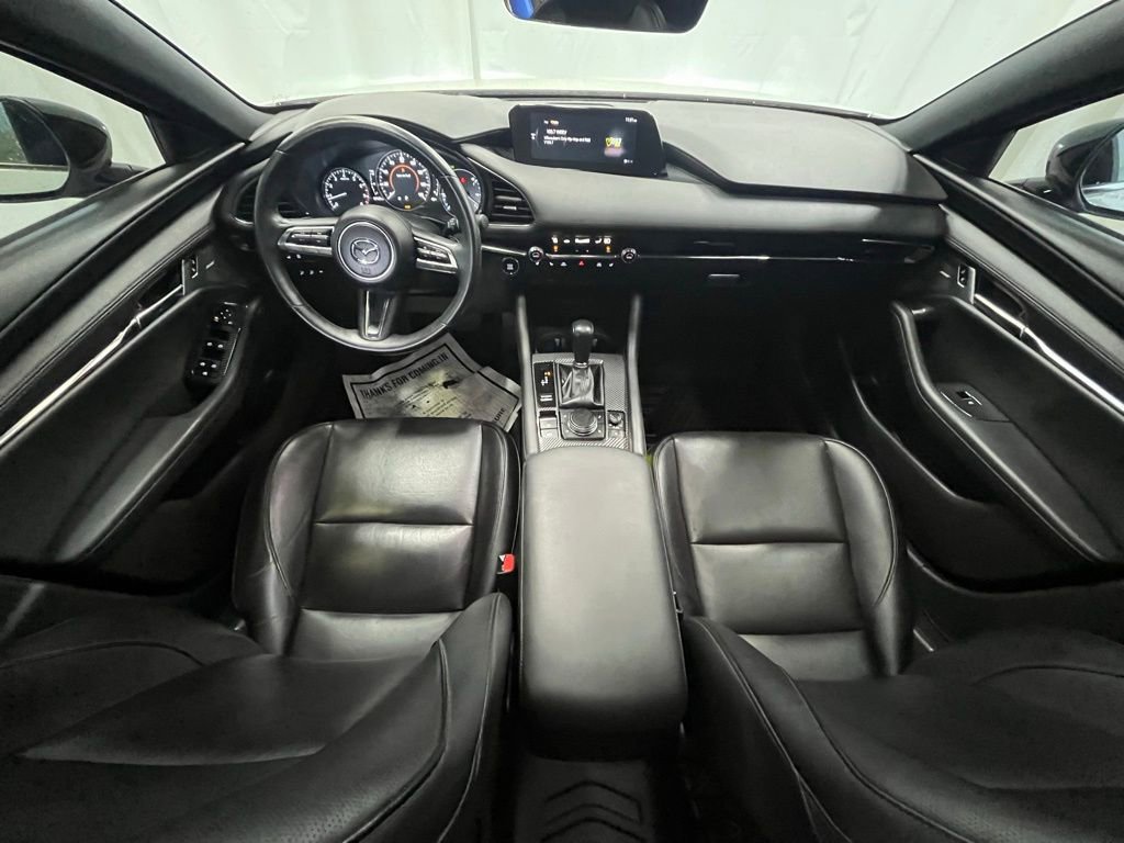 Used 2021 MAZDA MAZDA3 Hatchback w/Premium Plus Pkg image 13