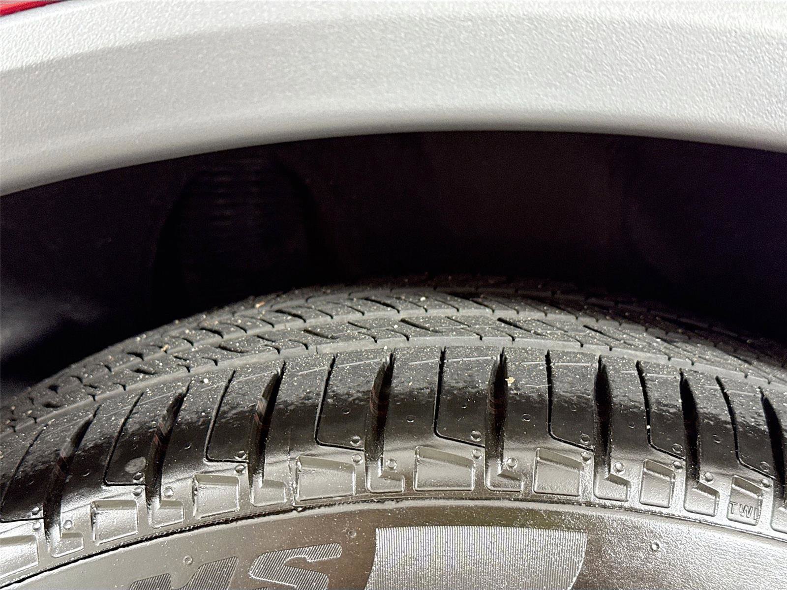 Used 2026 Tesla Model Y Long Range image 30